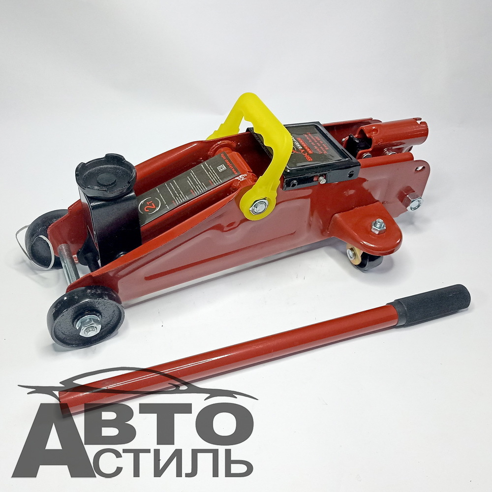 Домкрат гидравлический подкатной  2,0т h=140-300мм SKYBEAR в кейсе 420215