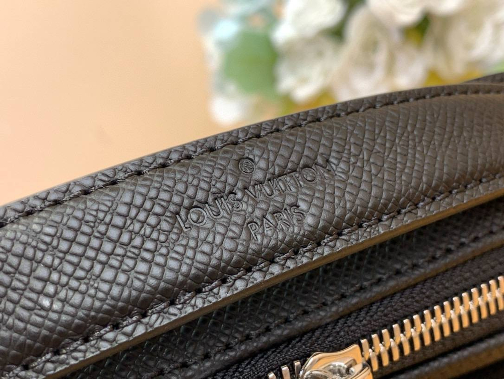 Сумка Louis Vuitton