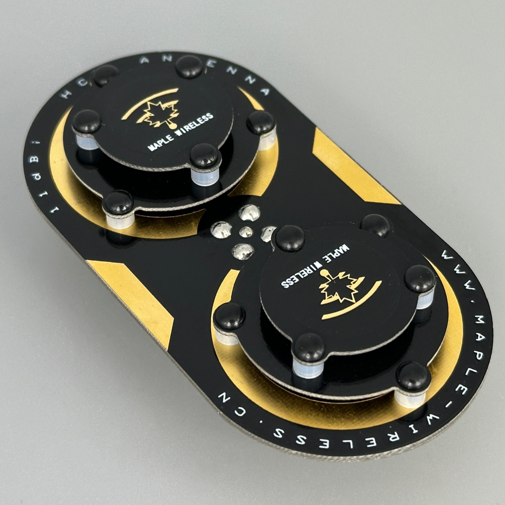 Антенна Maple Wireless 11dBi circularly polarized antenna 4.9G RP-SMA