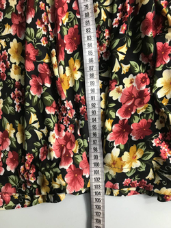 Платье приятное к телу, визуально на 50 размер