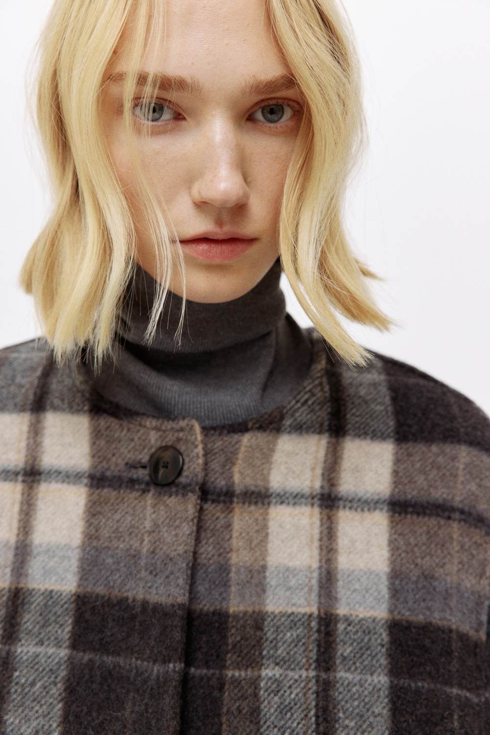 H&M Пальто из смесовой шерсти с воротником-шарфом, светло-бежевый