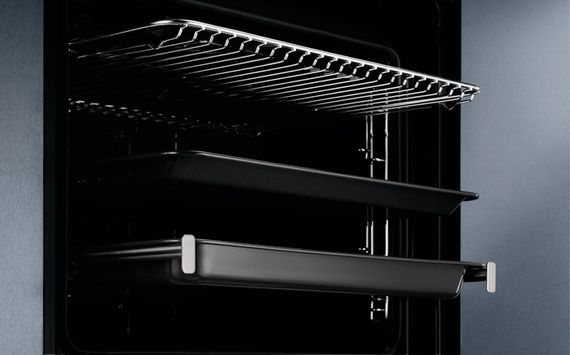 Духовой шкаф Electrolux EOF5C50BZ