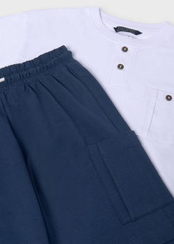 футболка с шортами