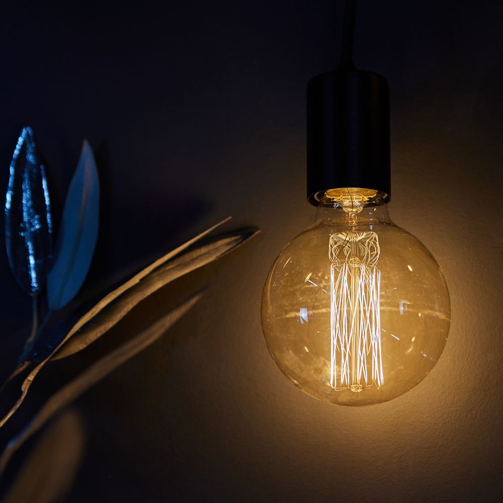 IL-V-G95-60-GOLDEN-E27 VW01 Лампа накаливания Vintage. Форма шар. Форма нити VW. Картон. ТМ Uniel