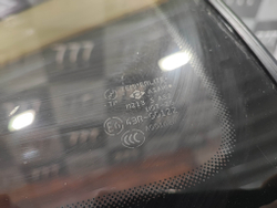 Стекло багажника левое Suzuki Grand Vitara 1 98-05 Б/У Оригинал 8457065D00