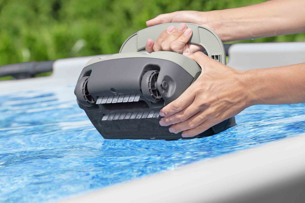 Робот-пылесос дла бассейна Bestway AquaTronix G100 (58864 BW)