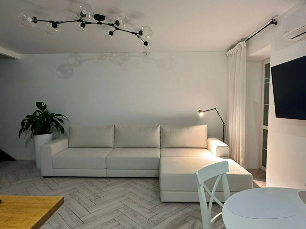 Диван Бёрн-3 с пуфом