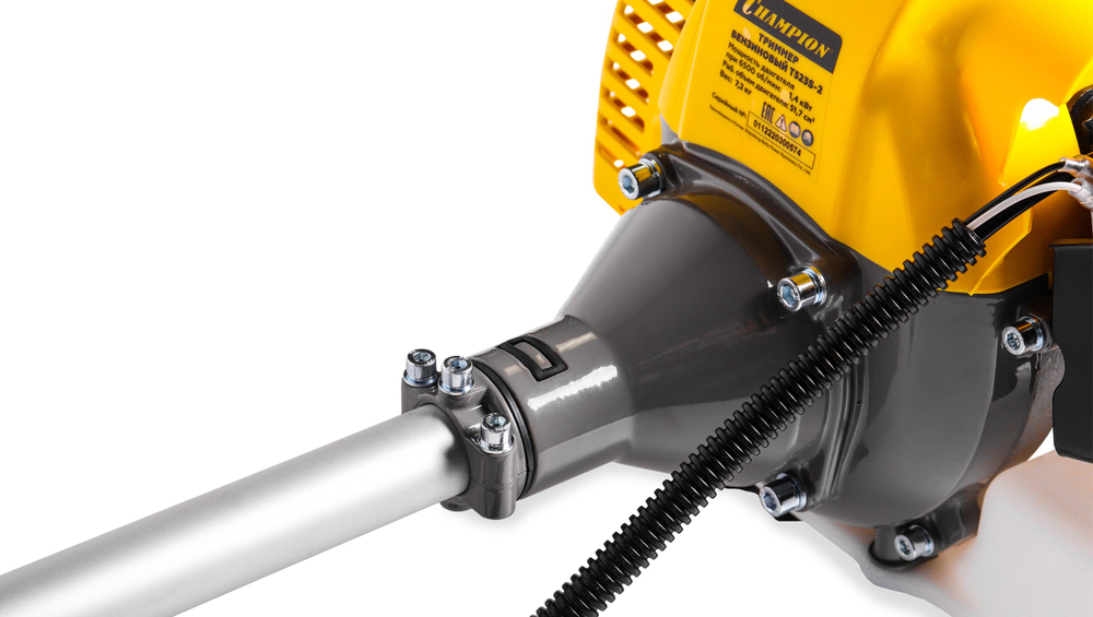 Триммер CHAMPION Т523S-2 (неразъемн.прям. 1,4кВт 51,7см? 7,2кг HT21+40/255/25,4 U-ручка легк.старт)