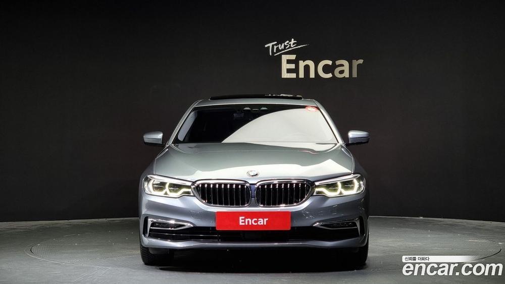 BMW 5 Series (G30) 530i xDrive Luxury Plus (09.2019)