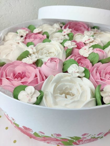 Коробка "Пионы" 30 см