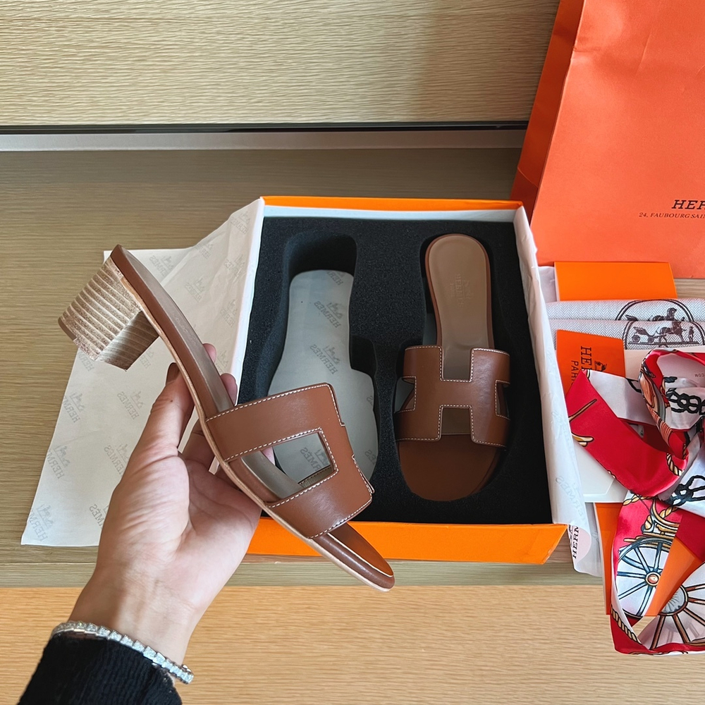Hermes Oran Sandal