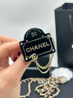 Брошь CHANEL