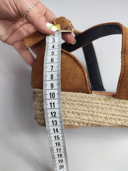 Босоножки модные 39-40 размер