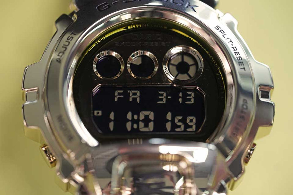 Часы Casio GM-6900-1ER