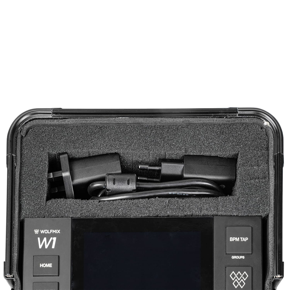 Кейс UDG Ultimate Pick Foam Flight Case Wolfmix W1 MK2 Black