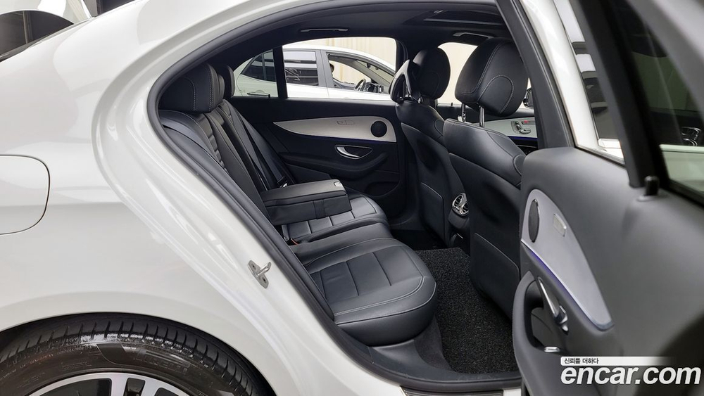 Mercedes-Benz E-Class W213 E250 Avangarde (06.2021)