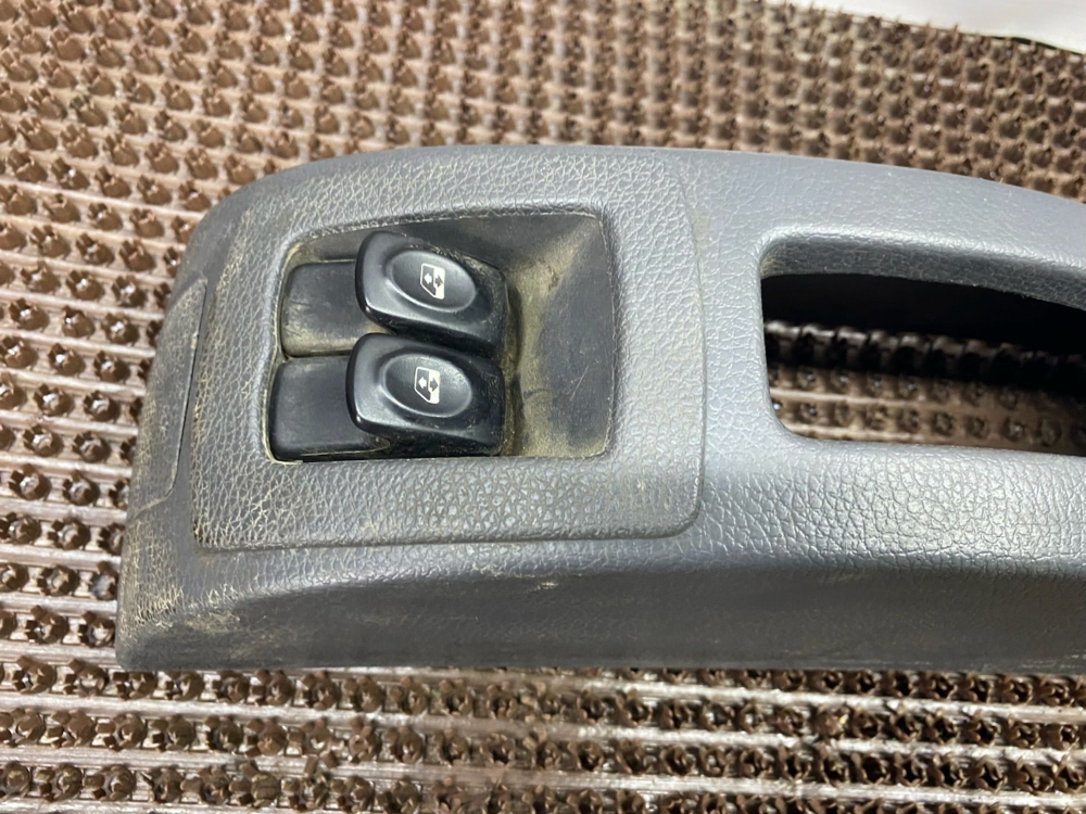 Центральная консоль Renault Logan, I (2004 2009... с пробегом