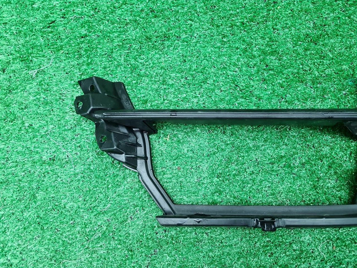 Решетка перед. бампера Porsche Panamera 971 20-24