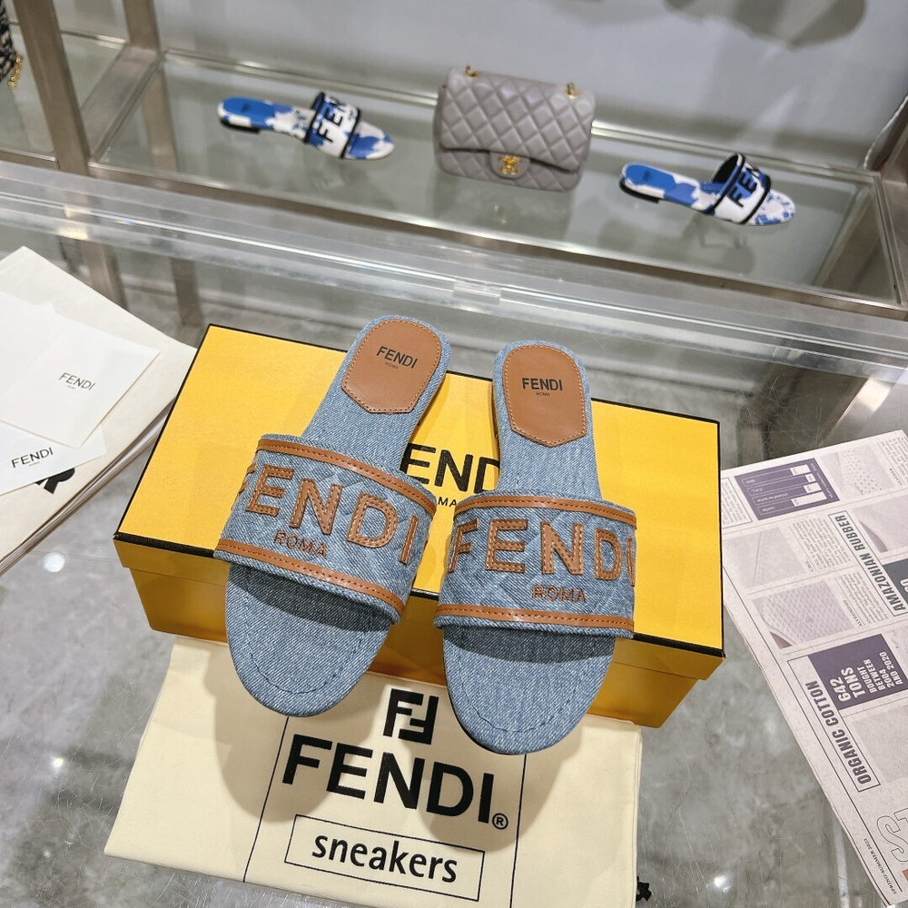 Fendi Signature Slides