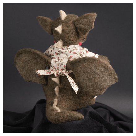 Валяная игрушка «Дракон Тамара Петровна»