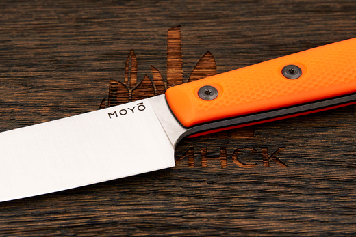 Нож кухонный MOYO Геликон универсальный 155мм, сталь AR-RPM9, рукоять G10-extra оранжевый