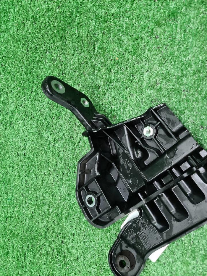 Площадка АКБ Land-Rover Discovery Sport (19-нв)