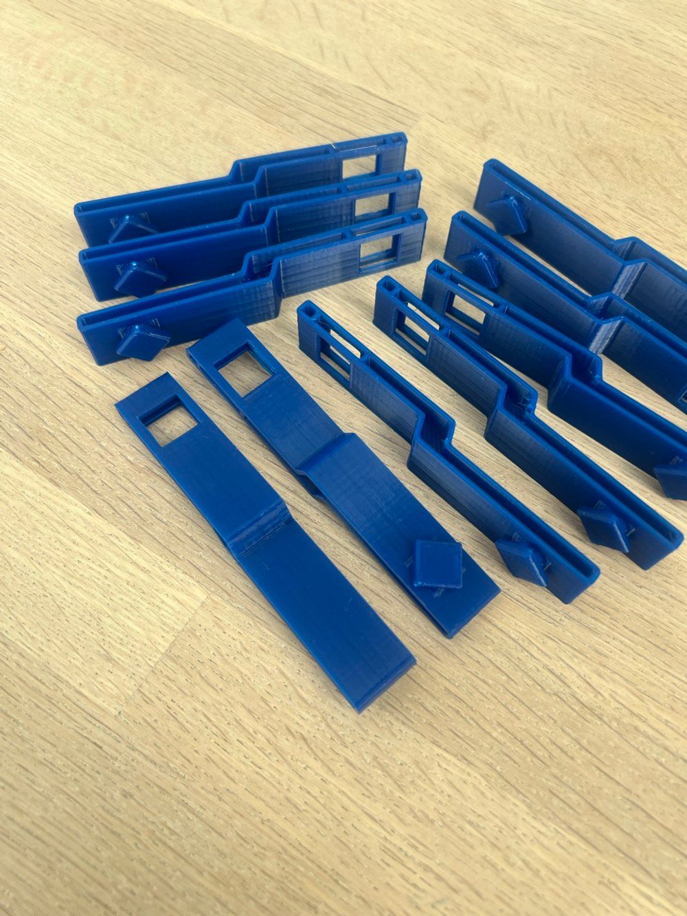 Суппорт для ED44, ED45 (1ПАК 10 ШТ) (2CPX062333R9999) ABB ED42P10