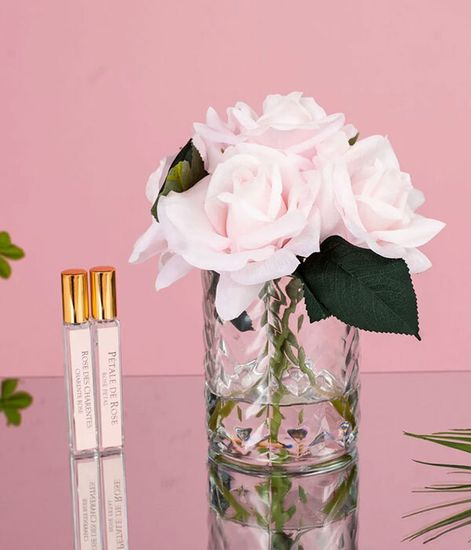 Букет розовых французских роз в прозрачной вазе "ёлочка", Cote Noire