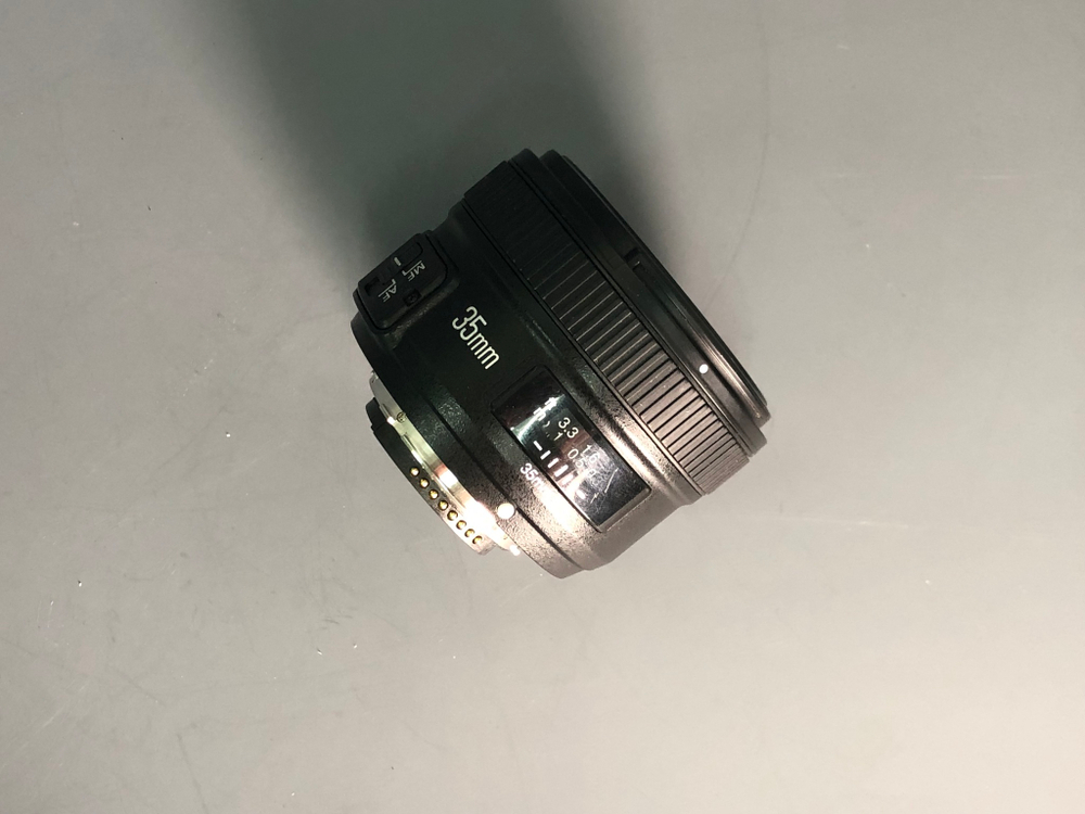 YN 35 2.0 Nikon F