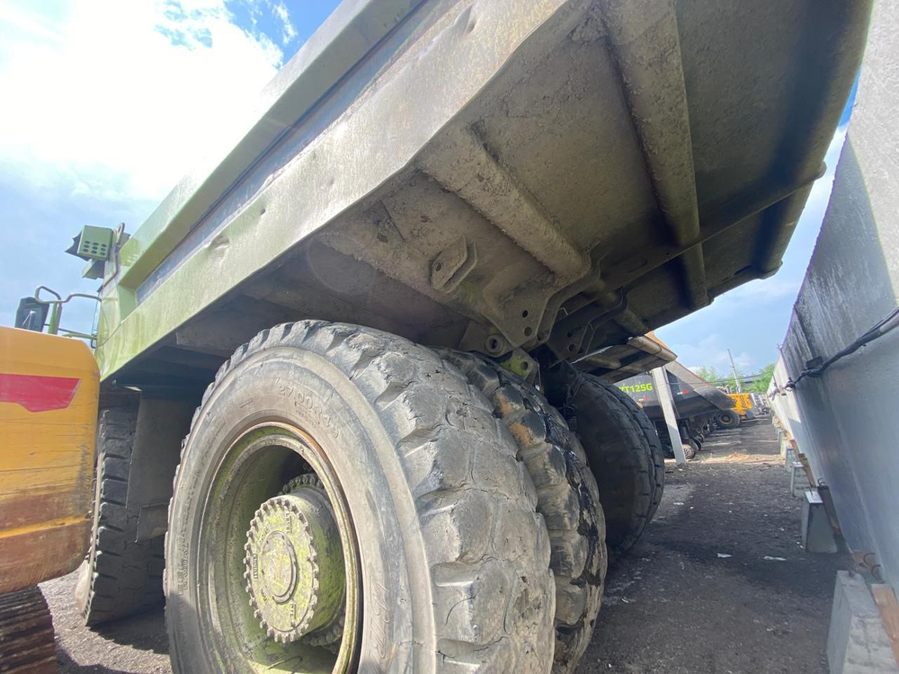 TEREX TR100 4x2 Карьерный самосвал TR100 (Дизельный, 37,8 л, 1065 л.с., АТ)