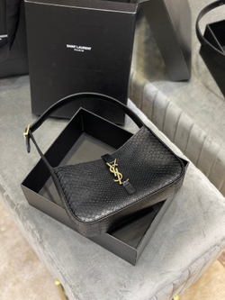 Saint Laurent Le 5 à 7 Hobo Bag