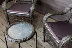 Садовый комплект из искусственного ротанга Мэдисон НЬЮ (Medison NEW) Balcony set с круглым столиком с подушками на сиденье