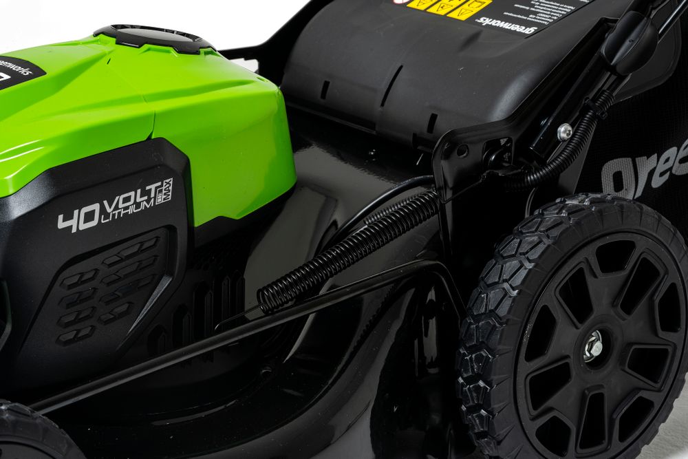 Газонокосилка аккумуляторная Greenworks GD40LM46SP, 40V, 46см, самоходная, бесщеточная, c 1хАКБ 8 Ач и ЗУ (2506807UH)