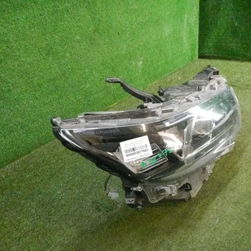 Фара правая Toyota Land Cruiser Prado 150 (2017-н.в.) LED
