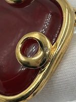 Брошь с красной вставкой Givenchy