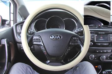 Оплетка на руль из силикона для легковых авто, (диаметр руля 37-39 см)