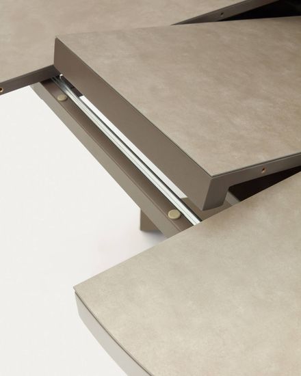 Vashti Круглый раздвижной стол из керамики и стали с коричневой отделкой Ø 120(160) см La Forma Испания 