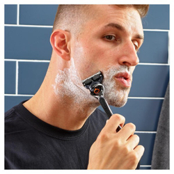 Бритвенный станок Gillette Fusion5 ProGlide с 1 сменной кассетой