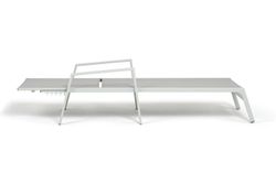 "Парма" шезлонг, каркас алюминий светло-серый (RAL7035) муар, ткань текстилен светло-серая