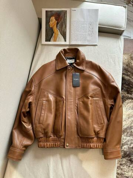 Кожаная куртка Yves Saint Laurent