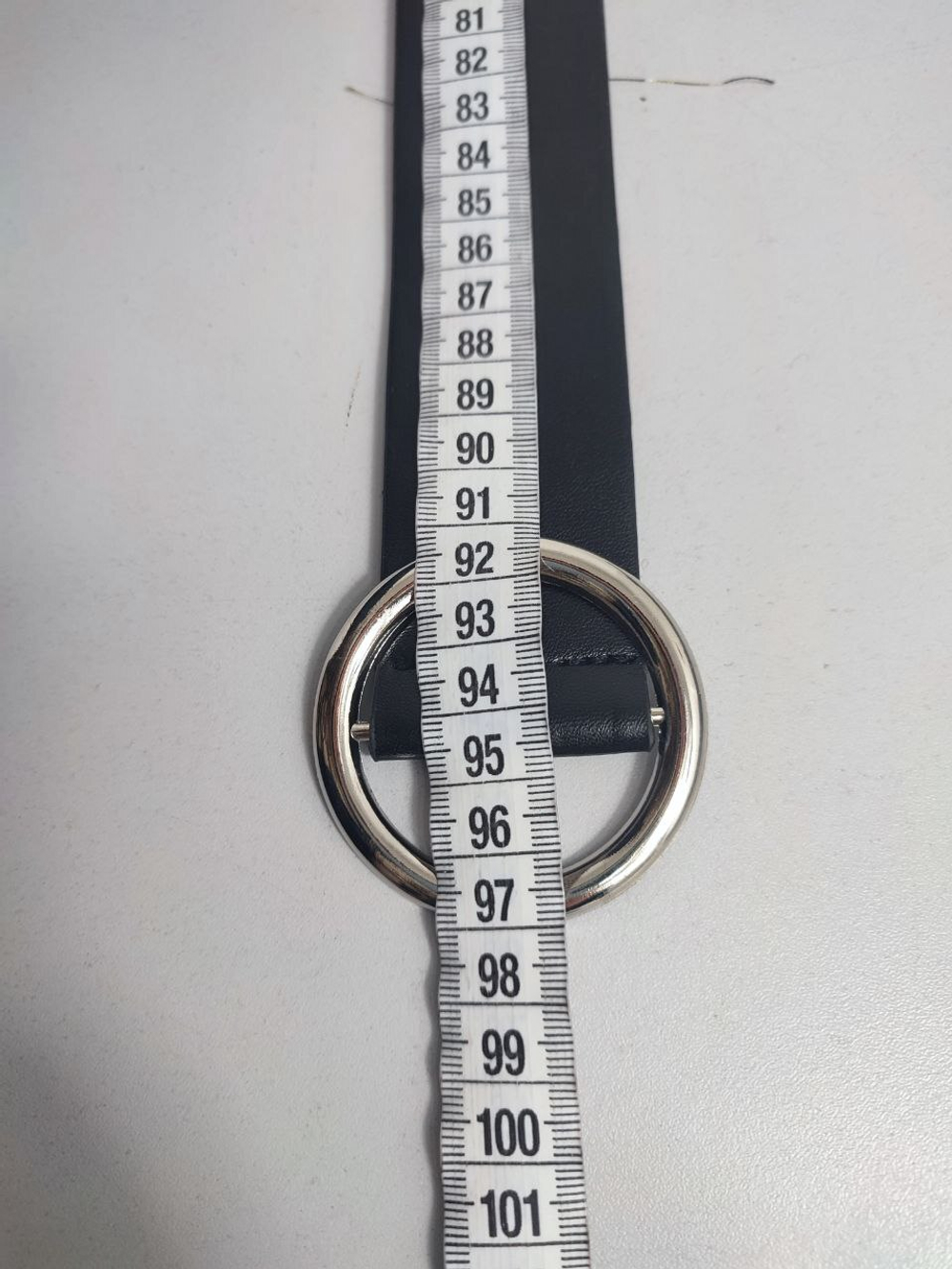 Ремень черный базовый с круглой металлической пряжкой, новый