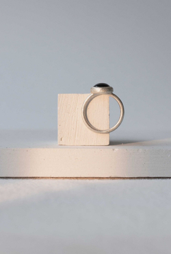 кольцо с ониксом