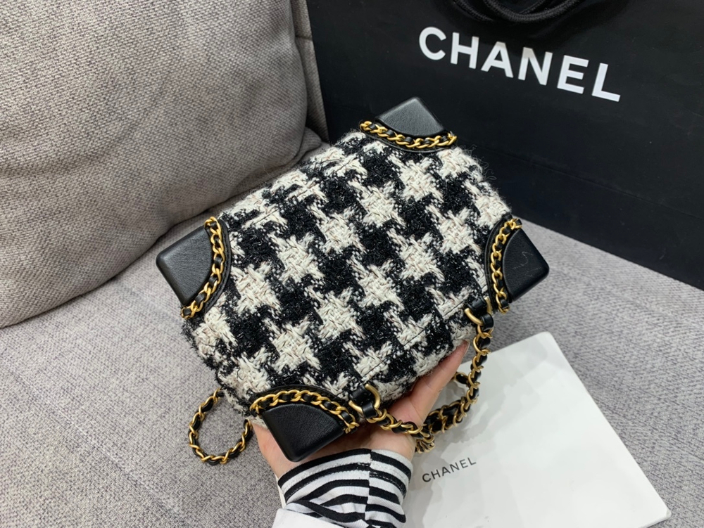 Chanel Bag 20 cm