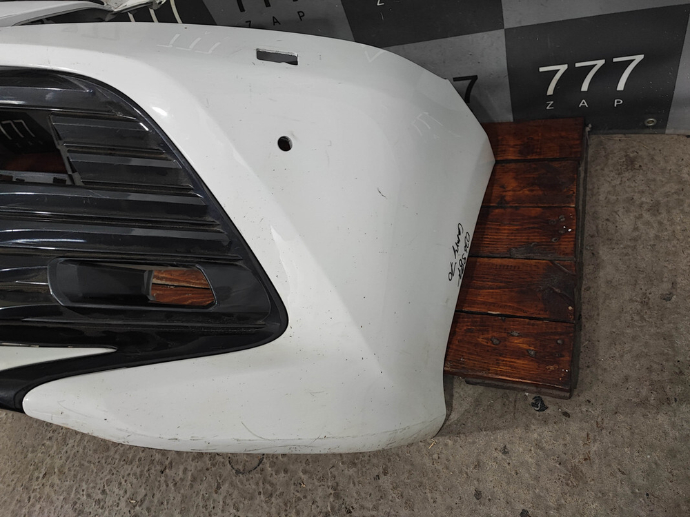 Бампер передний Toyota Camry (XV70) 17-21 Б/У Оригинал 5211906E50