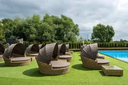 "Стильяно" плетеная кровать круглая, цвет соломенный