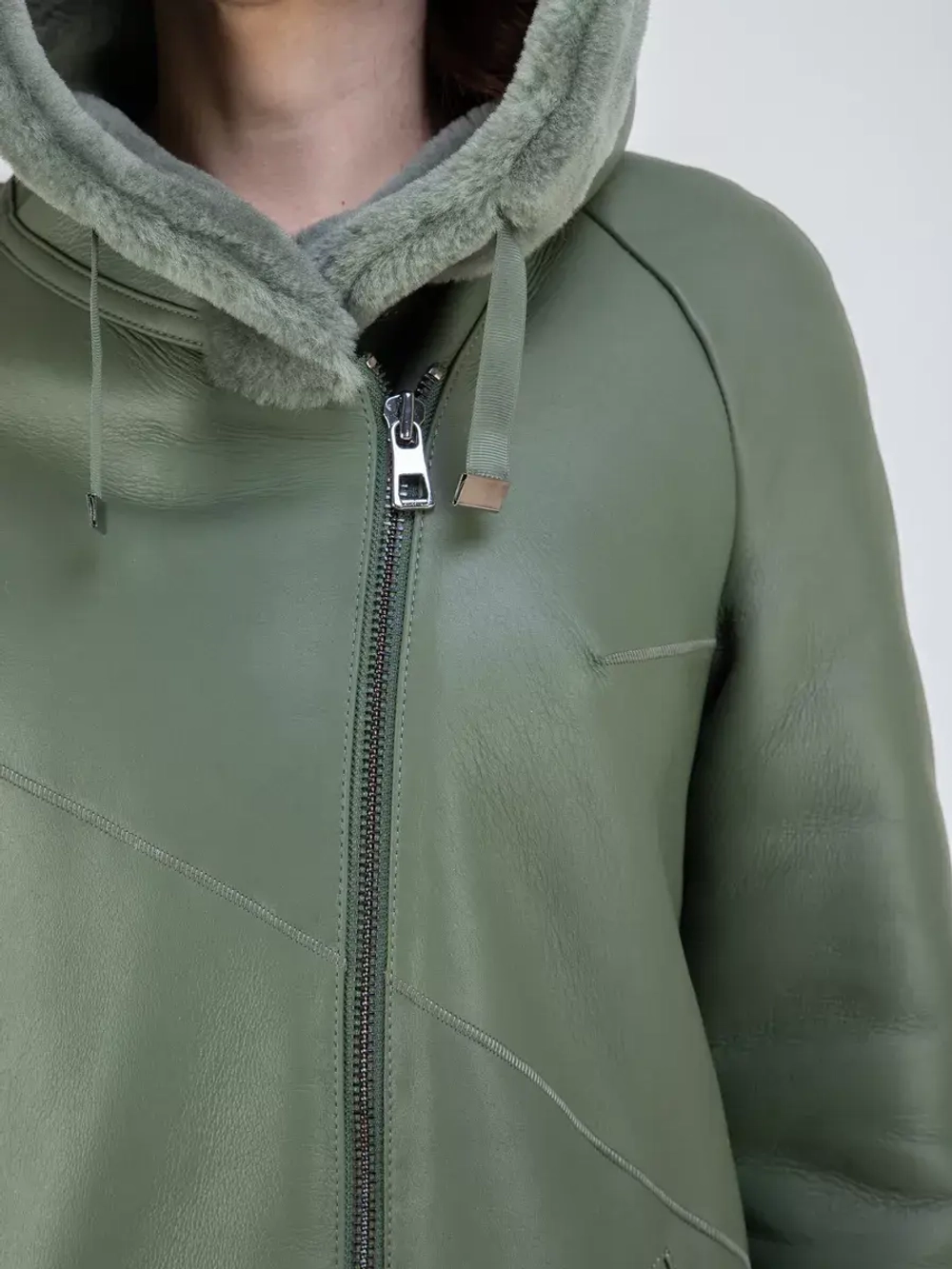 Дубленка зима натуральная удлиненная с капюшоном