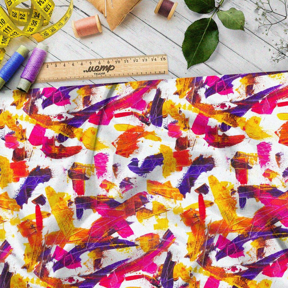 Ткань бифлекс яркие мазки краской на белом фоне
