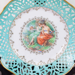 Декоративная ажурная тарелка «Музы и амур»