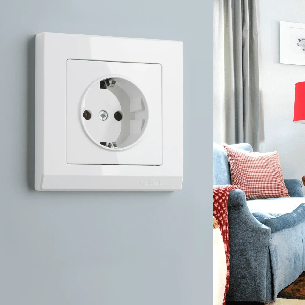 Розетка с заземлением, безвинтовой зажим (белая) W1171301