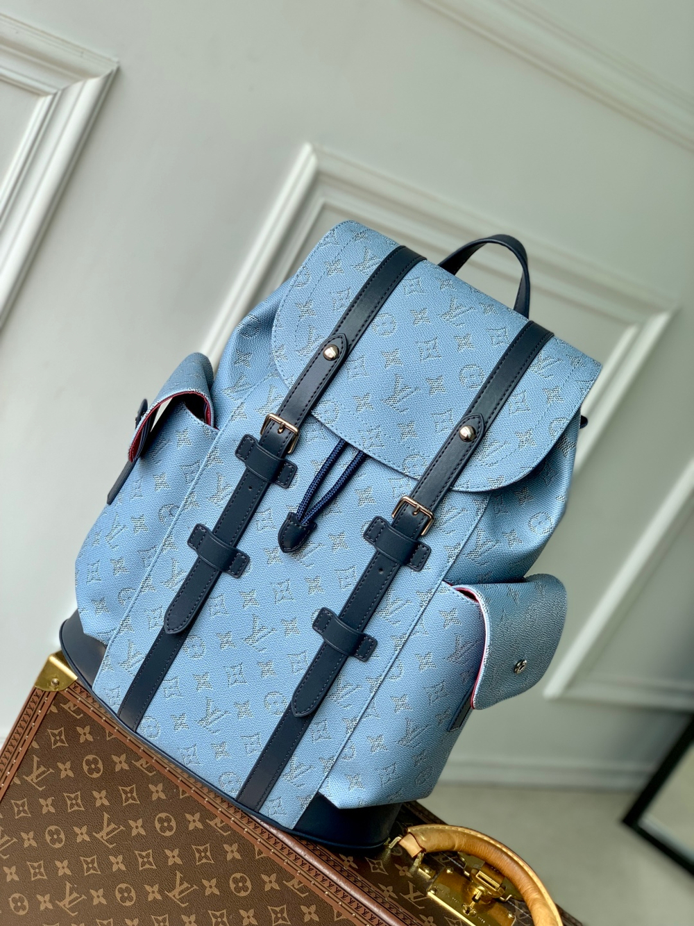 Louis Vuitton Christopher MM